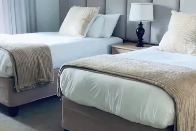 Image de Selborne Golf Estate Villa P4