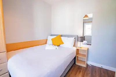 Comfortable Limerick City Stay