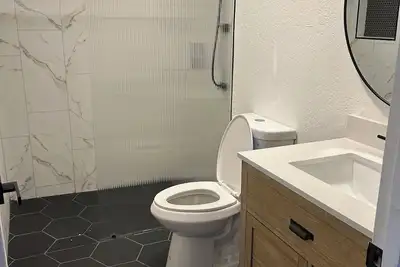 Image de Beautiful Newly renovated 4-bedroom house in peaceful Glendale 15min to stadium