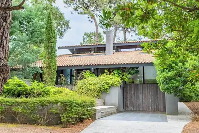 Villa d'architecte avec piscine chauffée