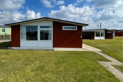 Image de Driftwood Sands Beach Chalet Tywyn - Modern Funky Private Chalet on the Beach