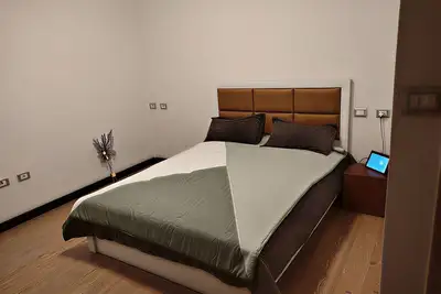 Image de Enjoyable apartment with Ac perfect for your next getaway