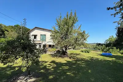 Image de Fantastically located, spacious family home, unique views. Lots of space. Top with kids