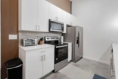 Image de Luxury Downtown Columbia Escape Walkable 2br w/ Parking & Smart TVs