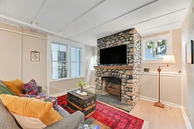 Image de Stanton Suite: 1 Bd Apt, Walk to Lake + Hobart William Smith