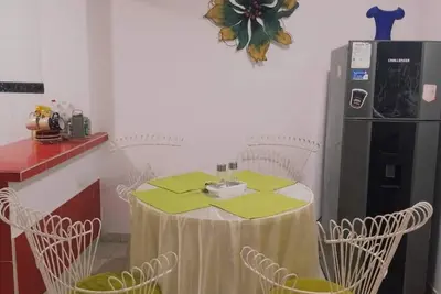 Image de \"Spacious Family Home With Garage And Patio\"