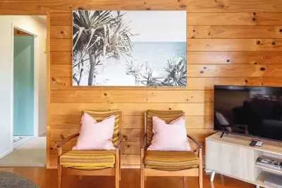 Moa Cottage – Central Oneroa Village