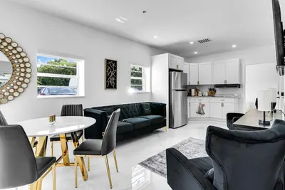 Image de 3-bedroom apartment in lovely Tavernier with Ac and kitchen