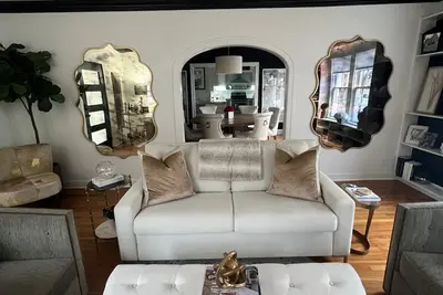 Image de Eclectic Clarksville/Austin/Spa with Sauna/Cold Plunge/Fitness/Location a 10/10