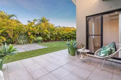 Image de Longboard Coastal Retreat