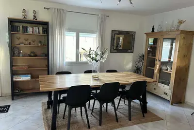 Image de Maison Namasté – havre de paix avec piscine et jardin – 6 couchages Alès