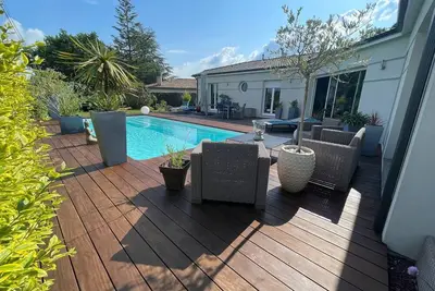 Image de Villa Spa au coeur des vignes, piscine, sauna, jacuzzi, salle de sport et jardin