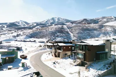 Image de Beautifully Furnished custom home- close to Deer Valley East Village, Jordanelle