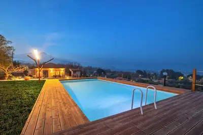 Image de Panorama of Etna and sea, nestled in the park, swimming pool