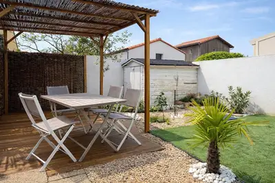 Image de Petite maison avec jardin à La Chaume – 4 personnes