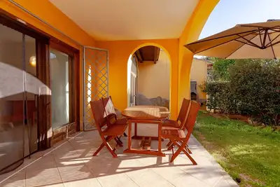Image de Maison de vacances « San Teodoro House avec jardin », vue montagne, Wi-Fi, climatisation