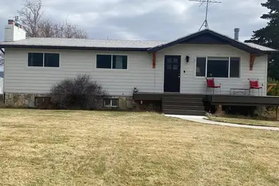 Image de Ski & Cycle Gasthaus, Midway. 2 Bed / 2 Bath - Quiet Country Get Away