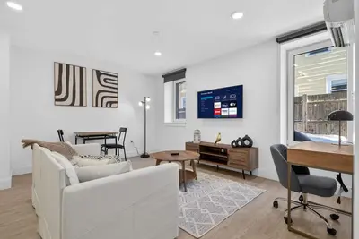 Luxury 2bd Apt/ Boston