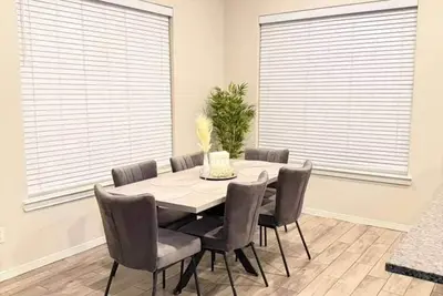 The West House Cozy-Modern-Spacious