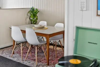 Image de Open the Door to Palm Springs