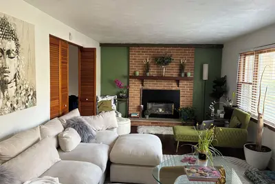 Image de Cozy 3br Retreat in Monroeville – 15 Miles from Pittsburgh