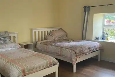 Image de Renovated, charming farmhouse located in the Irish countryside.