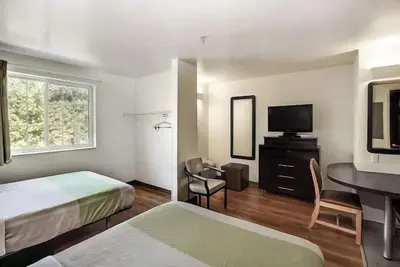 Image de Private Suite Near Rutgers w/ Kitchen