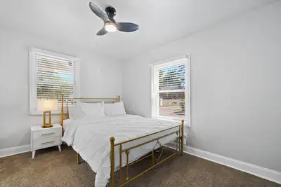 Image de Cozy 4 Bed 2 Bath Home - Norfolk, Centrally Located