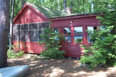 Image de Lakefront Cottage with Gorgeous Views