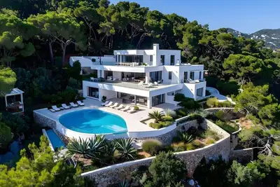 Image de Unparalleled Luxury Mediterranean Retreat Villa in Ibiza
