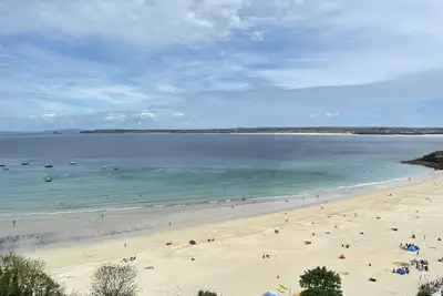 Image de Bellevue - overlooking Porthminster Beach