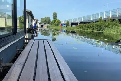 Image de Unique houseboat with private garden and free parking