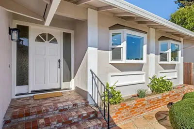 Image de Spacious 4-bedroom house in brilliant Novato with Mountain View