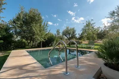 Image de Villa Manghisi avec piscine privée, Wi-Fi et climatisation