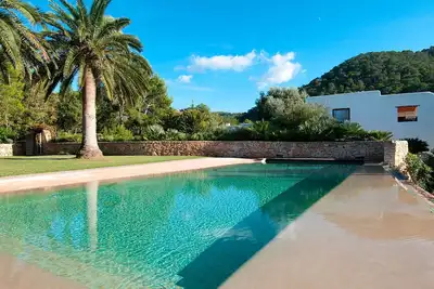 Image de Villa à Sant Joan De Labritja avec 6 chambres à coucher, 12 couchages
