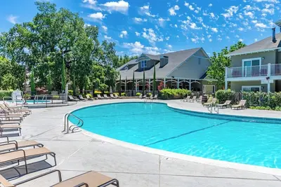 Image de Two Separate 2br Condos w/Pool & Hot Tub