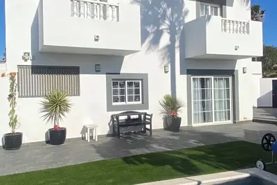 Image de Stunning villa not overlooked and near to amenities