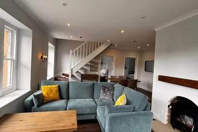 Image de Gorgeous Spacious Buxton Park Apartment