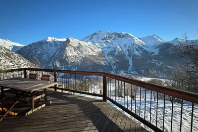 Image de Chalet familial de 250m2, 12 pers. Vue panoramique, jardin privatif plein sud