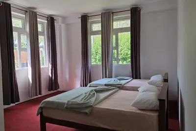 Image de Mellow Breeze - Serene 3-bedroom bungalow in charming Nuwara Eliya