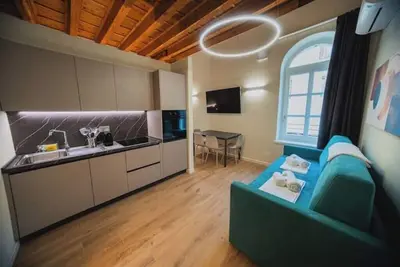 Image de [Juliet House] 4+1 beds + apartment near the Arena