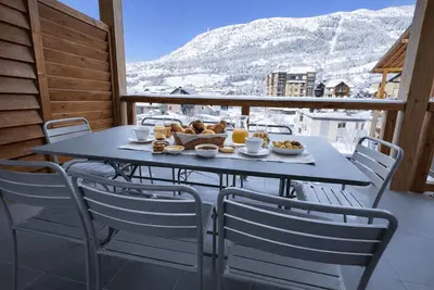 Image de Grand standing au pied des pistes avec terrasse