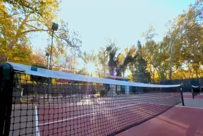 Image de Family Base w/ Kitchen: Two 2br Suite w/ Onsite Mini-Golf & Playground Access