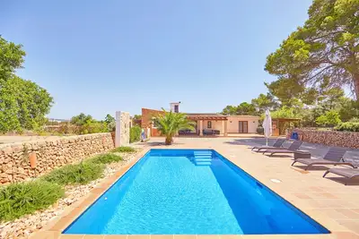 Idyllic Villa In Llucmajor