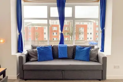 Image de Cardiff Spacious Stay | 8 mins to City | Free Park