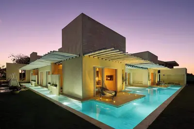 Image de Stunning and luxury 7br villa in private complex