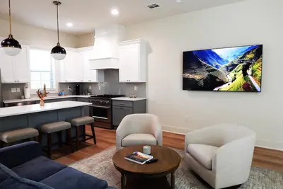 Image de New Walk-On River Ranch Condo