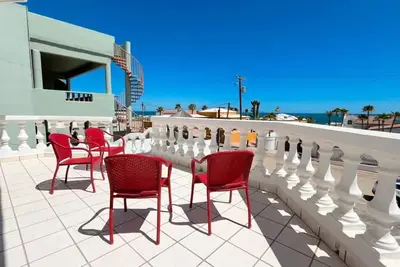 Image de Serene oceanview home Vista del Mar