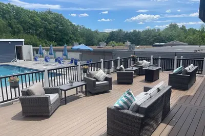 Image de 2 Brm/2 bath, Views, Pool w/grills, 3 queen beds