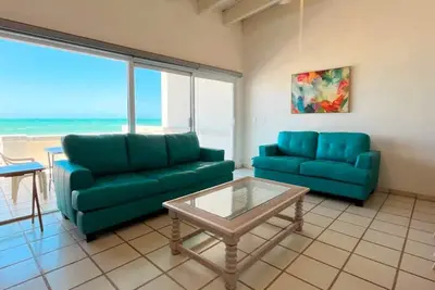 Image de Charming and Cozy Beachfront Condo - Las Olas Ii 3